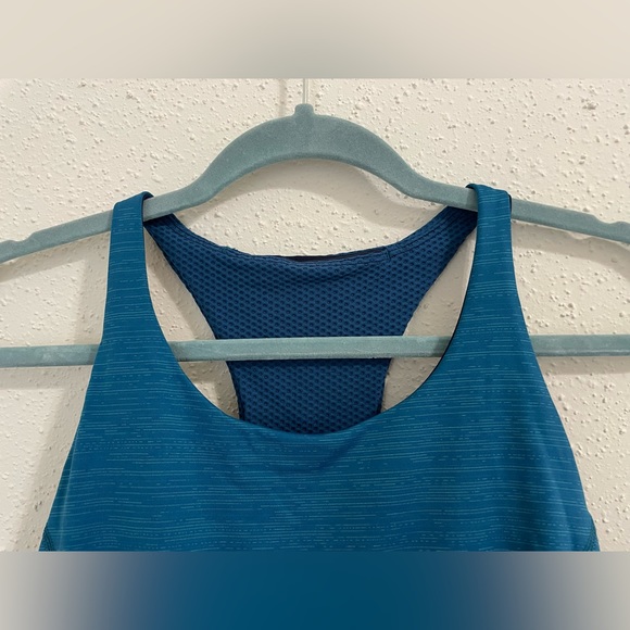Outdoor Voices Apex Bra in Gulf - Blue Two Tone Heathered Sports Bra - Picture 3 of 14